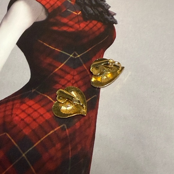 Vintage Hammered Heart Clip On Earrings